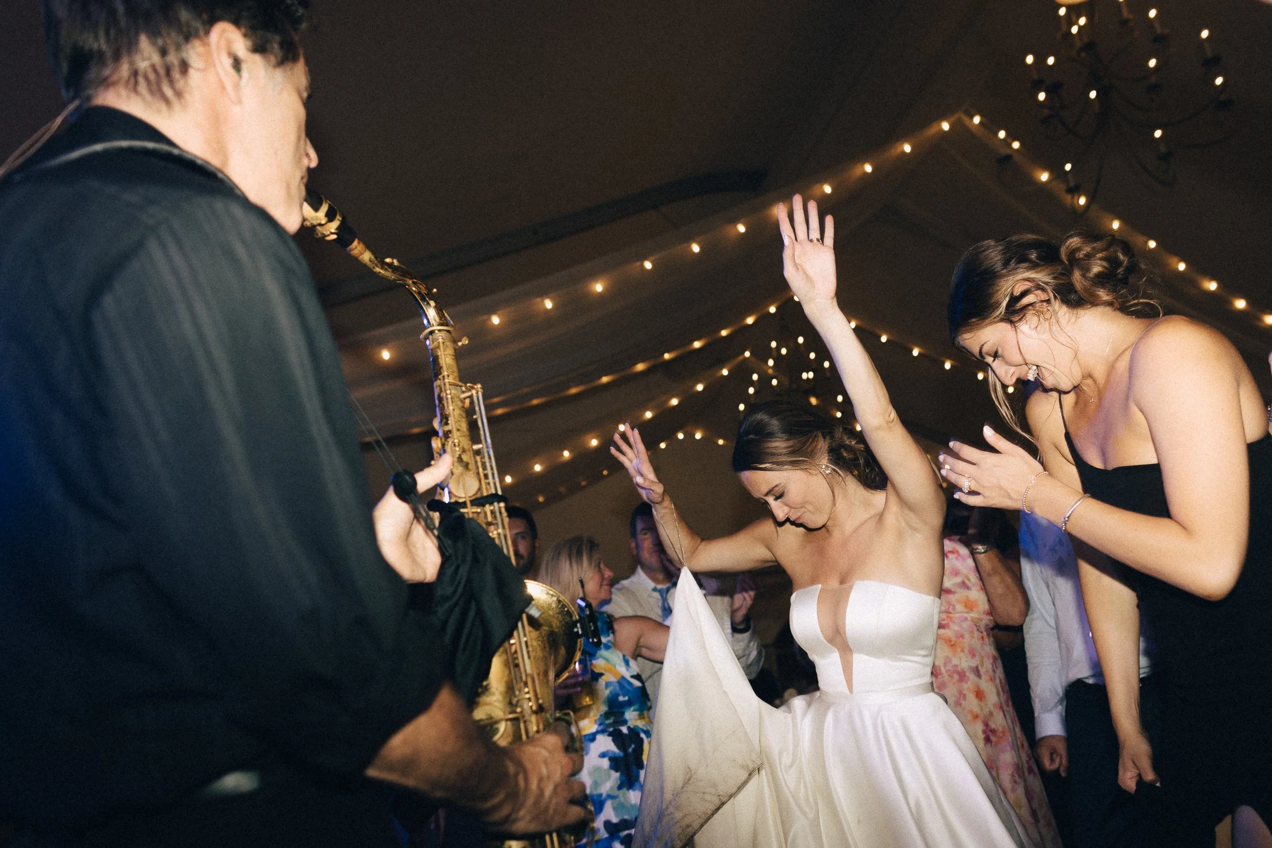 A Summer Wedding at Misselwood Estate — documentary wedding photography