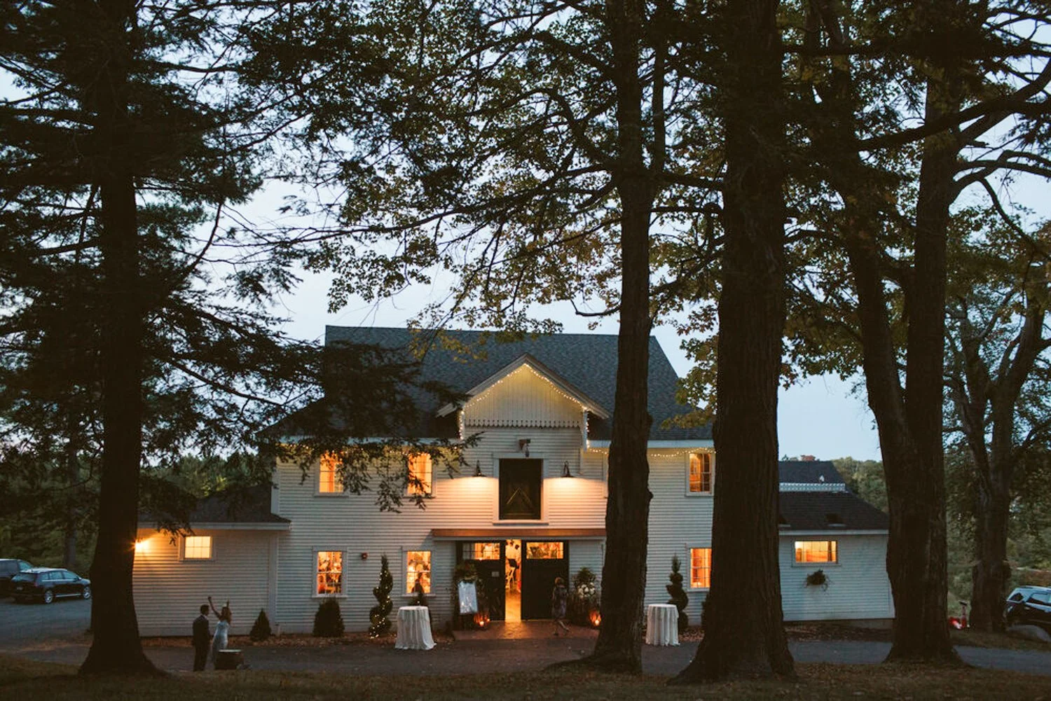 24 Amazing Farm Wedding Venues Near Boston 6 Wedding day in Boston, MA