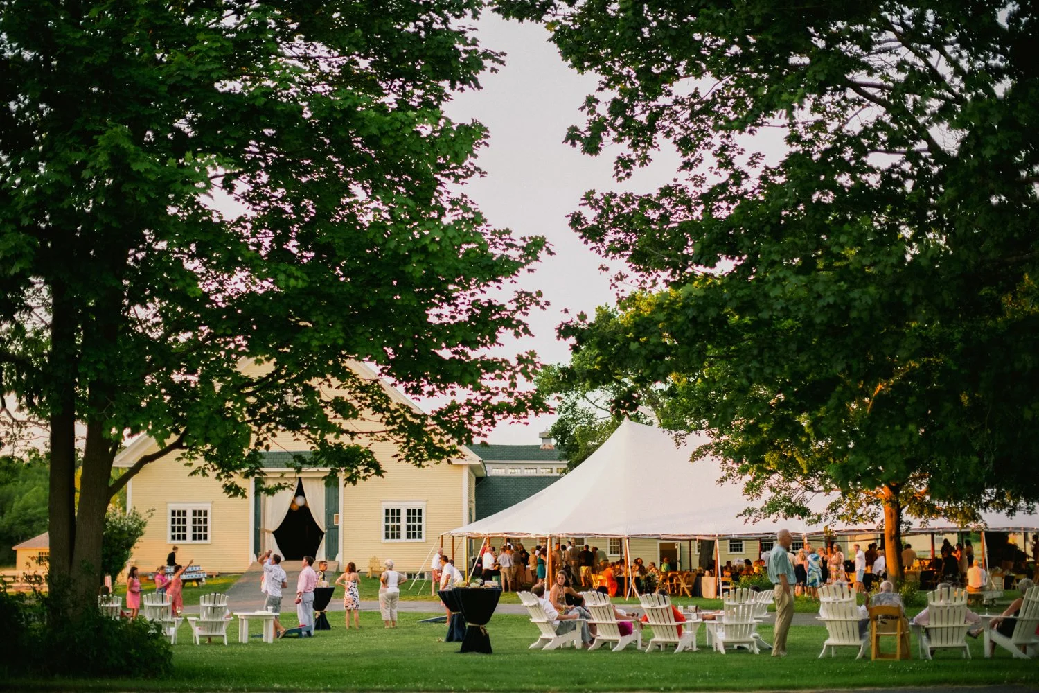 24 Amazing Farm Wedding Venues Near Boston 16 Boston, MA wedding photography
