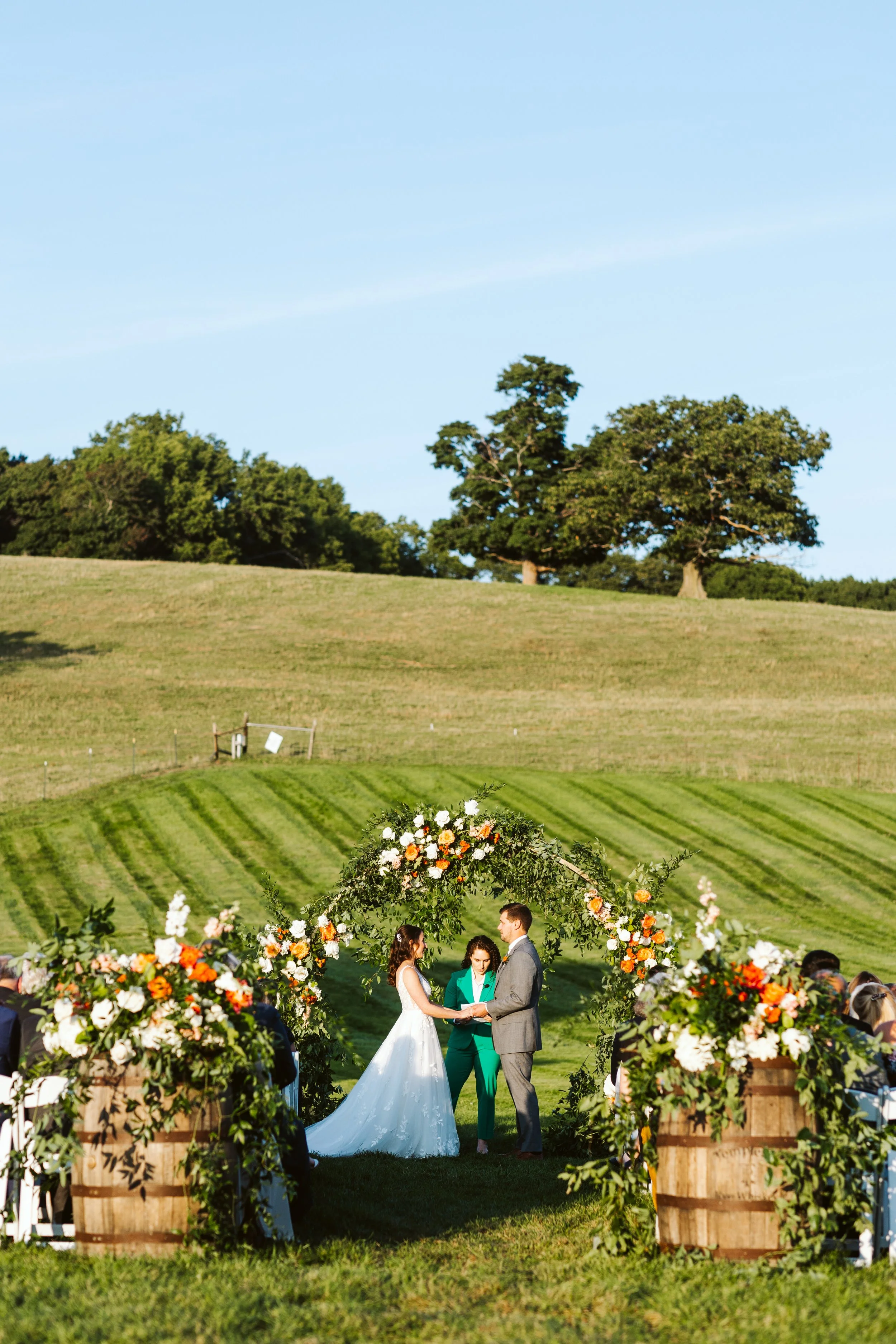 Boston Wedding Florists: 2025’s Comprehensive Guide for Your Big Day 4 Boston, MA wedding photography