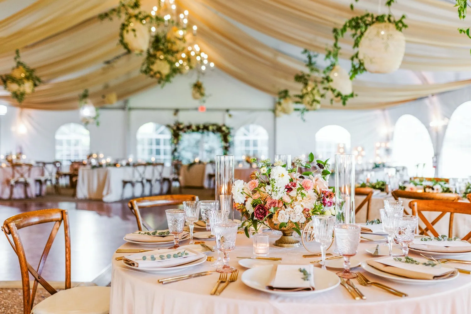 Boston Wedding Florists: 2025’s Comprehensive Guide for Your Big Day 12 Wedding day in Boston, MA