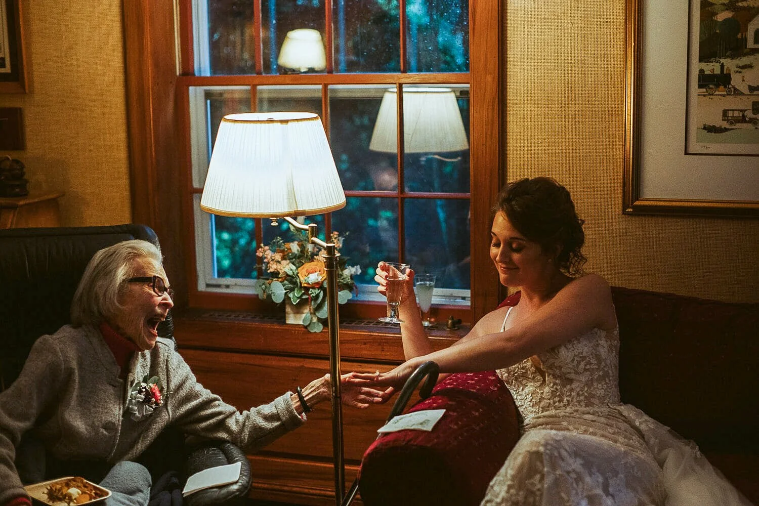 A Guide To Wedding Photographers in Boston, MA 3 Documentary wedding photograph in Boston, MA
