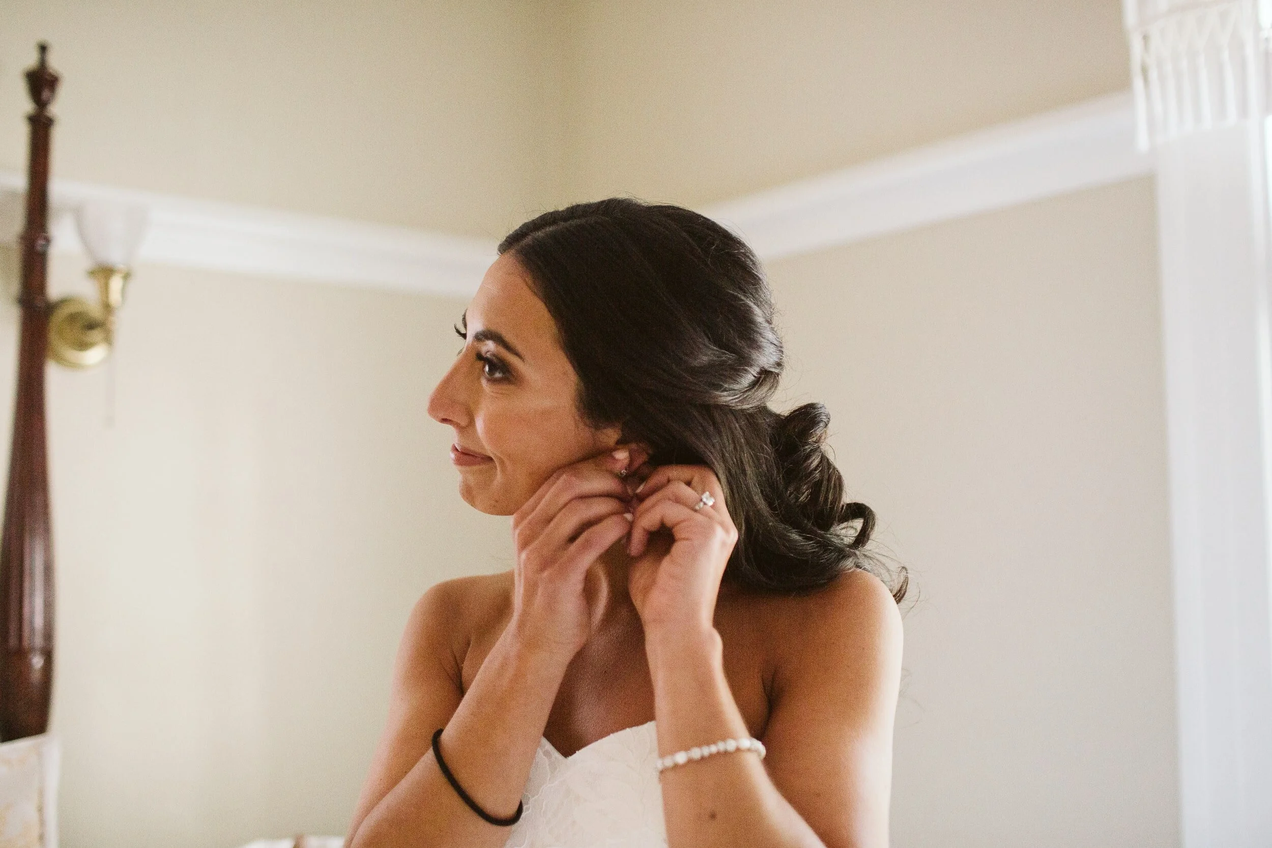 Castle Manor Inn — documentary wedding photography