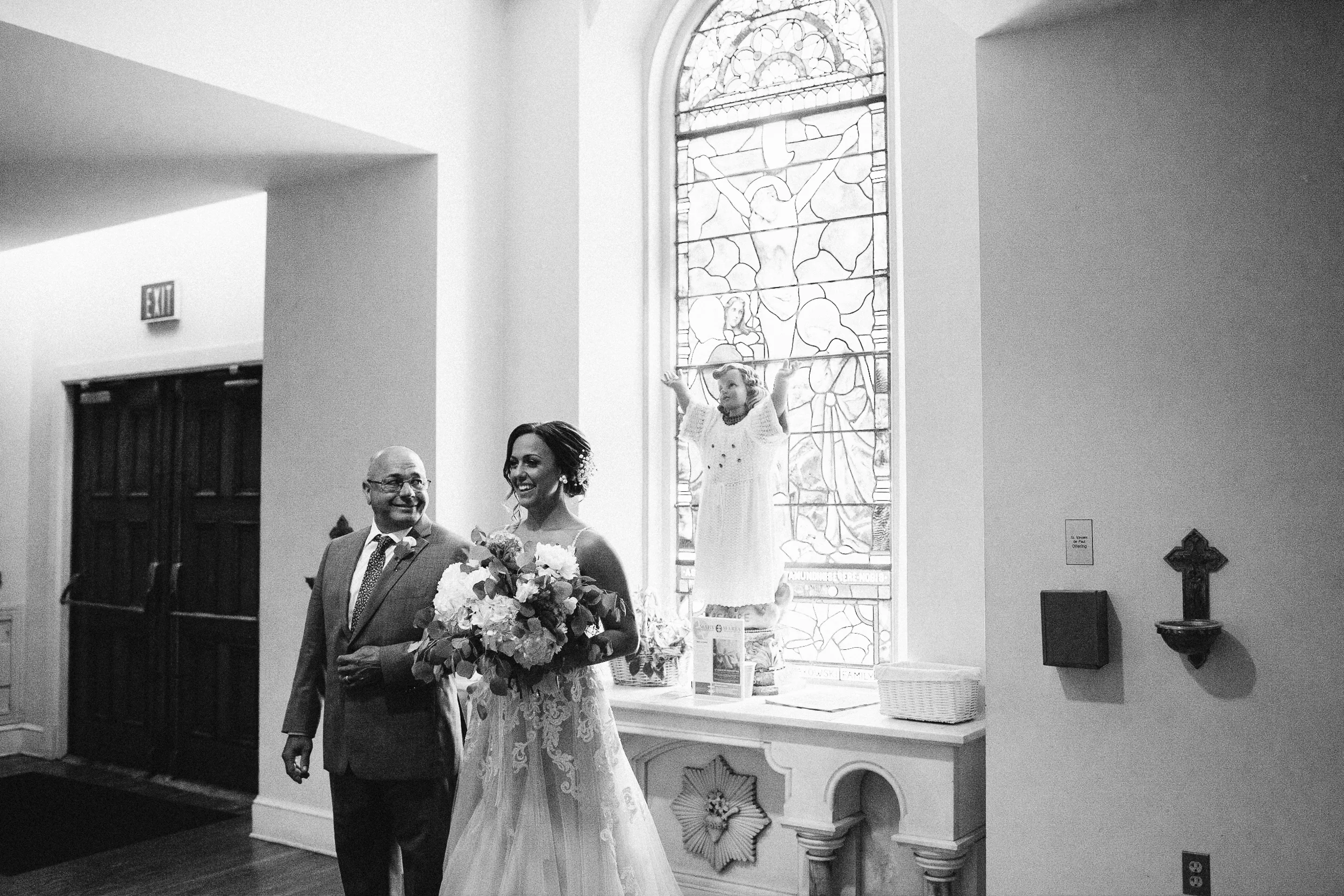 Colonial Hall Wedding — documentary wedding photograph