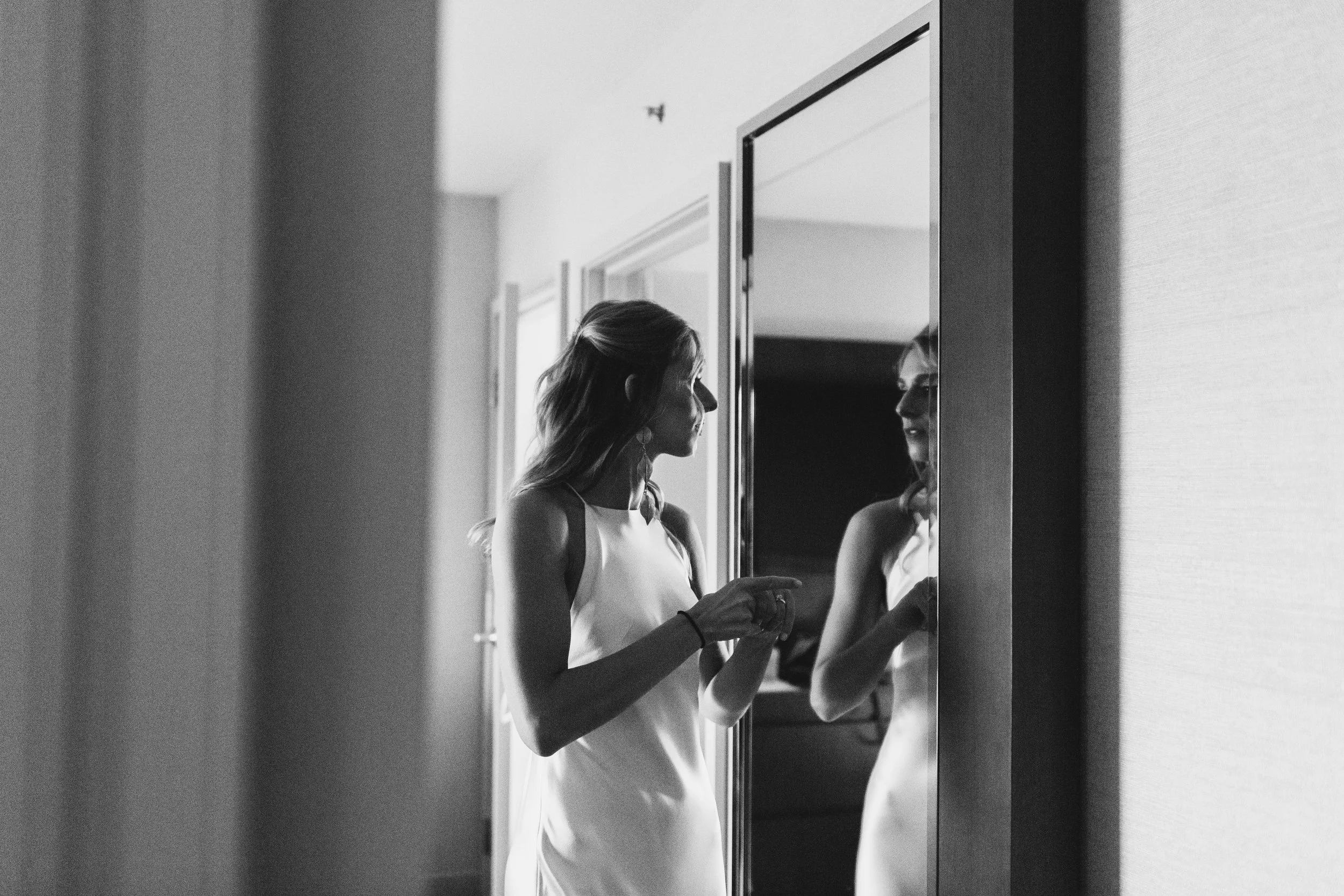 Commonwealth Restaurant Wedding Cambridge MA — documentary wedding photograph