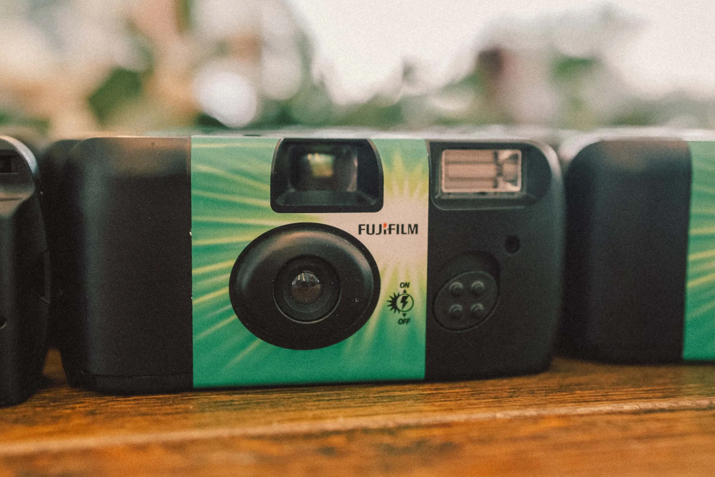 Guide to Disposable Cameras for Weddings 5 Wedding day photograph