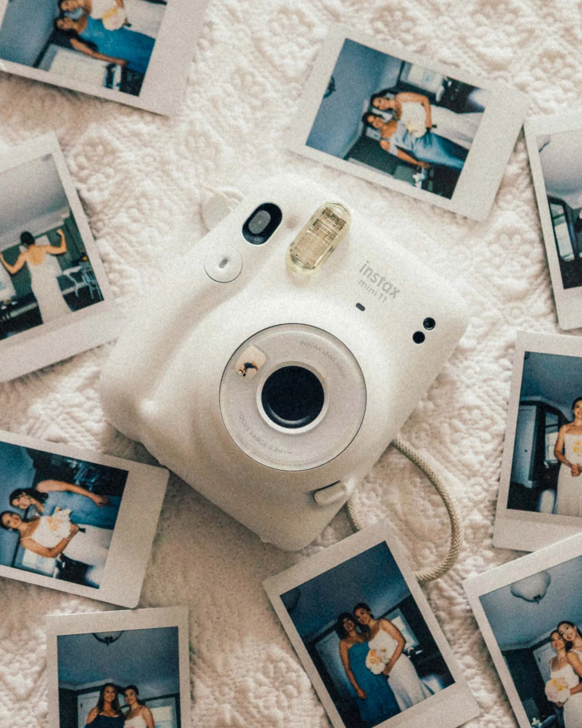 Guide to Disposable Cameras for Weddings 8 Documentary wedding photograph by Mark Davidson Photography