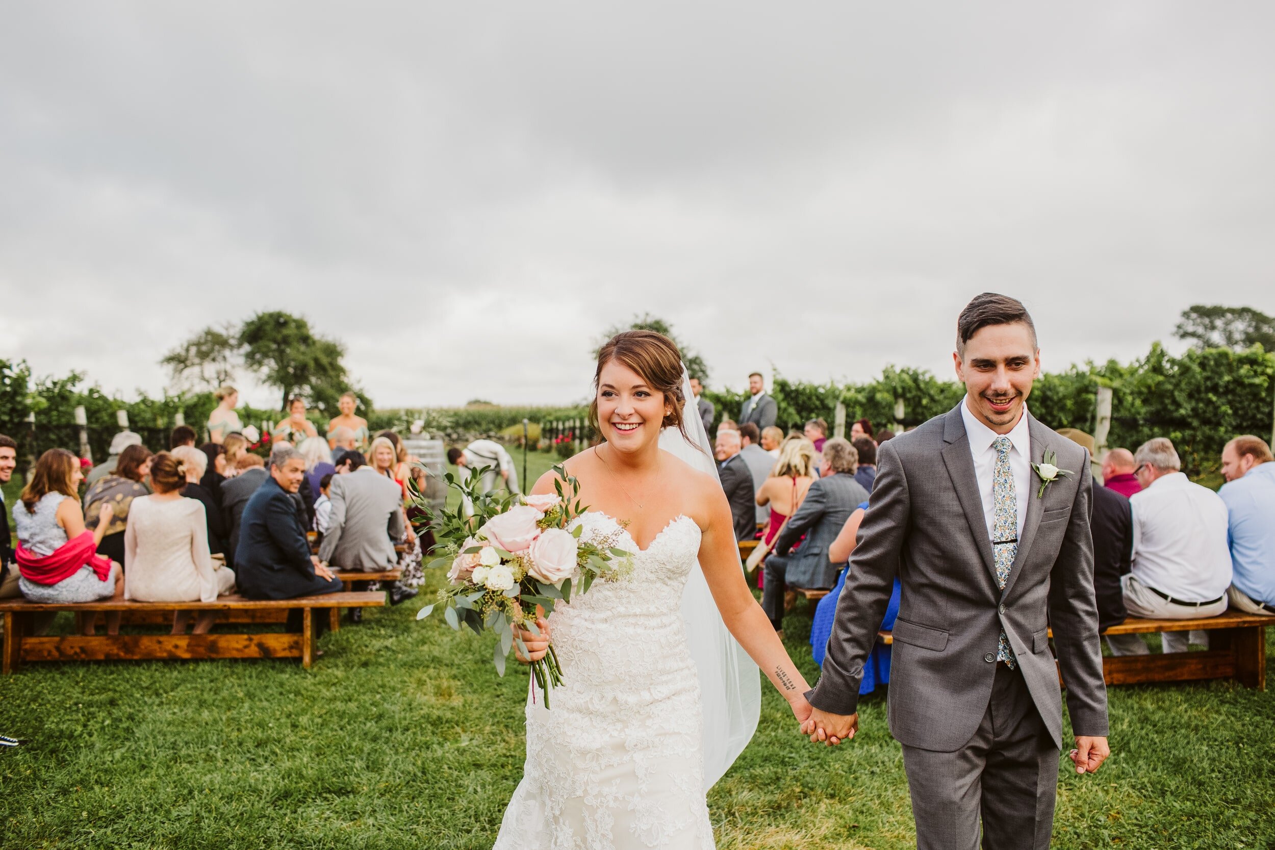 Jonathan Edwards Winery — documentary wedding photography