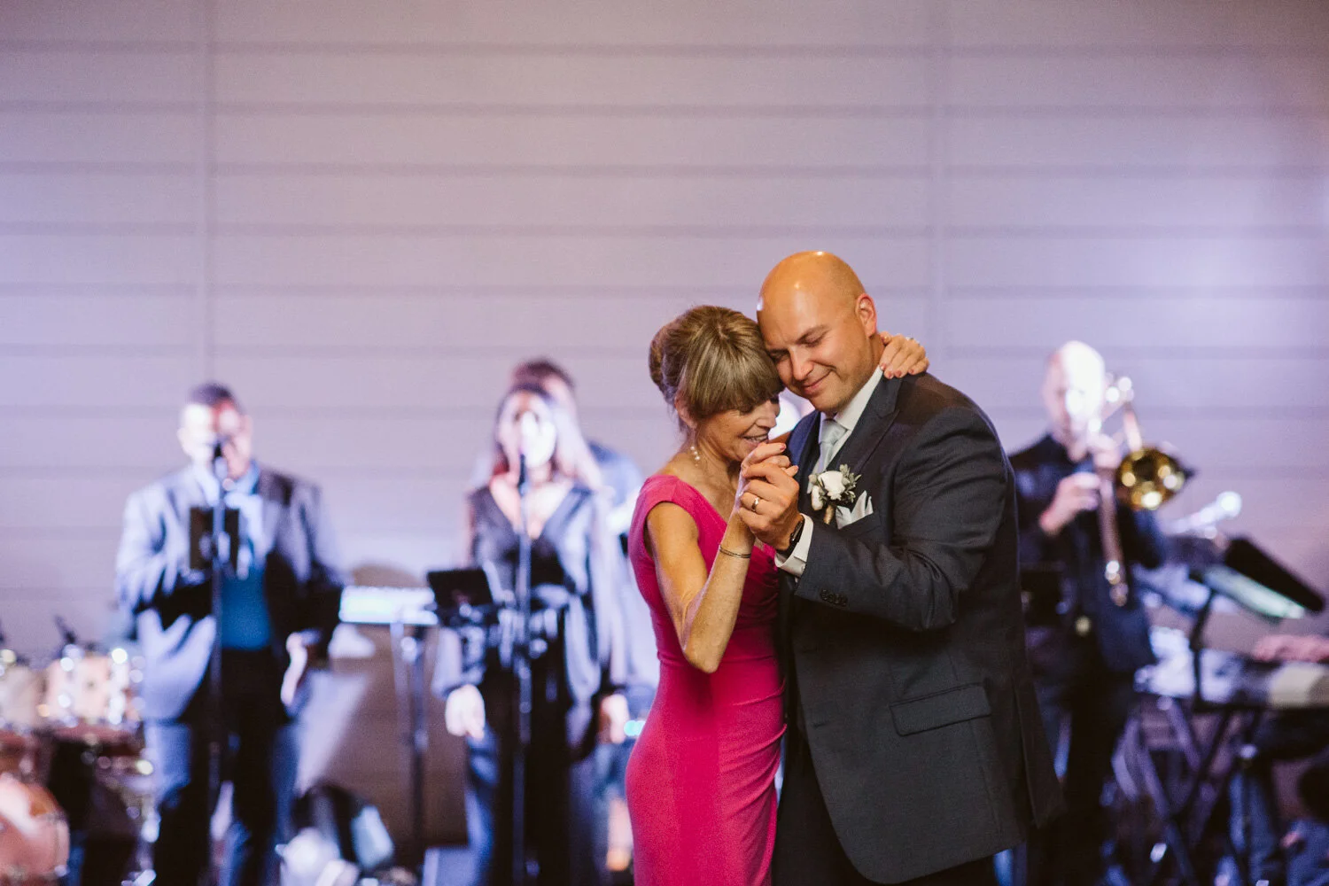 Labelle Winery — documentary wedding photography