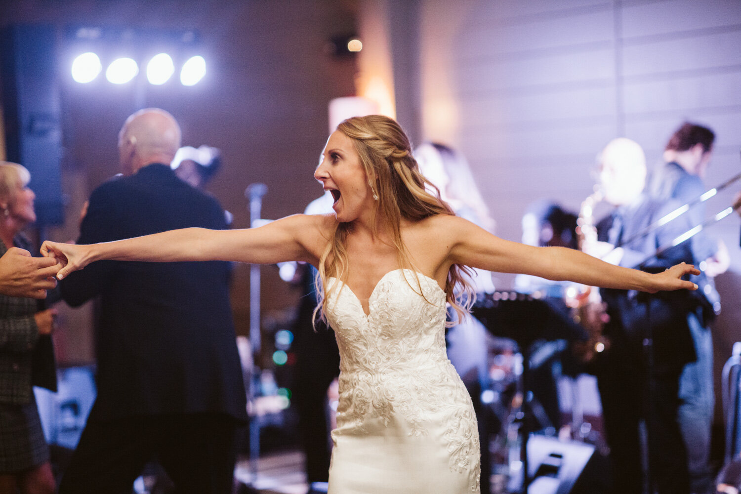 Labelle Winery — wedding photography by Mark Davidson