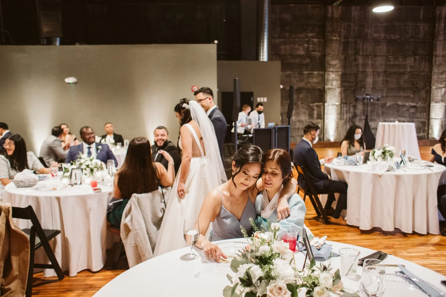 Olio Wedding Peabody MA — wedding photography by Mark Davidson