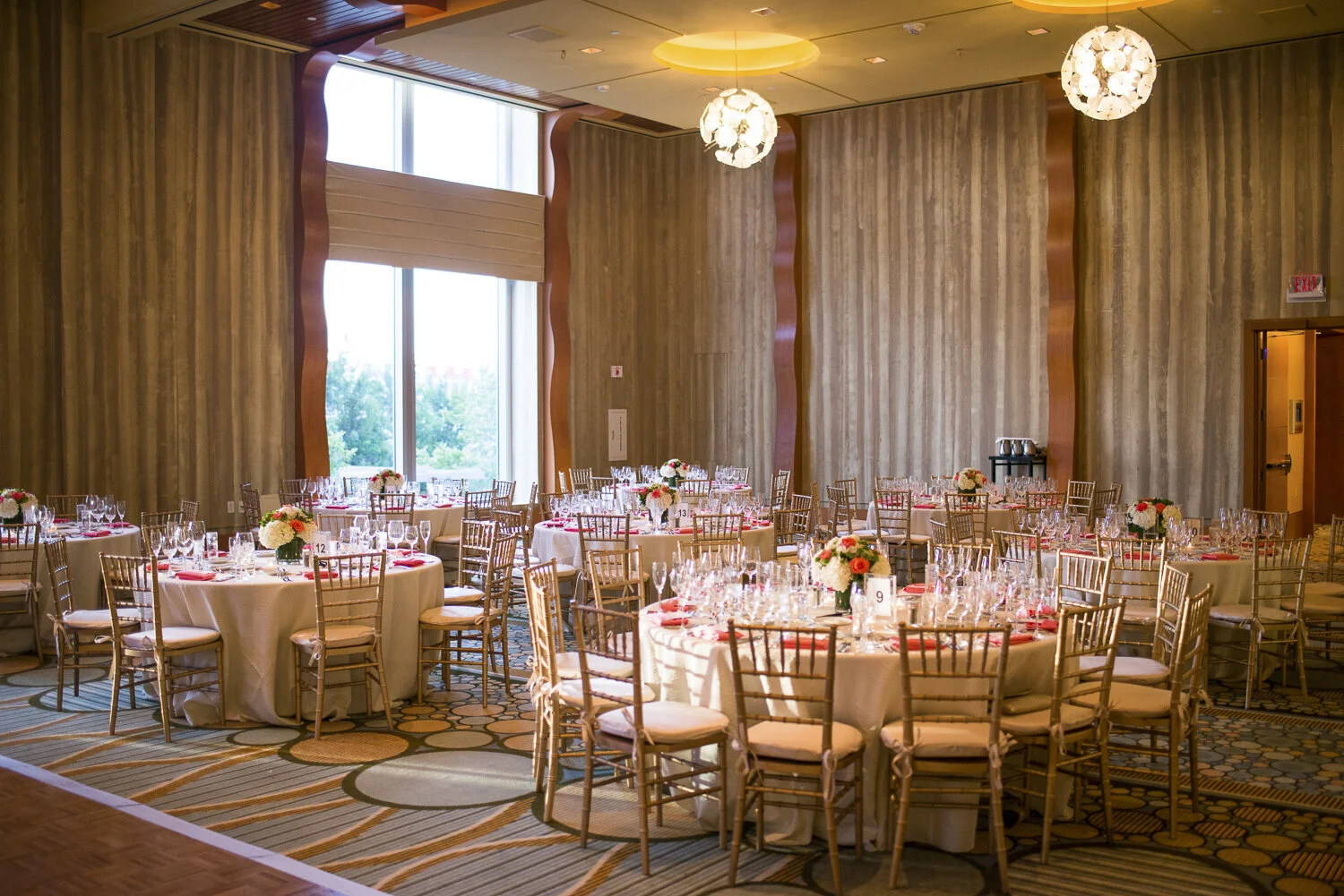 Renaissance Boston Waterfront Hotel 3 Renaissance Boston Waterfront Hotel — wedding photography by Mark Davidson