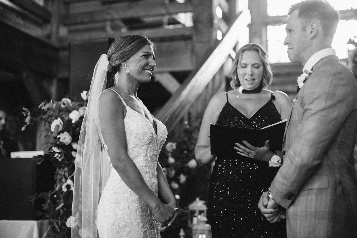 Red Lion Inn, Cohasset MA — documentary wedding photograph