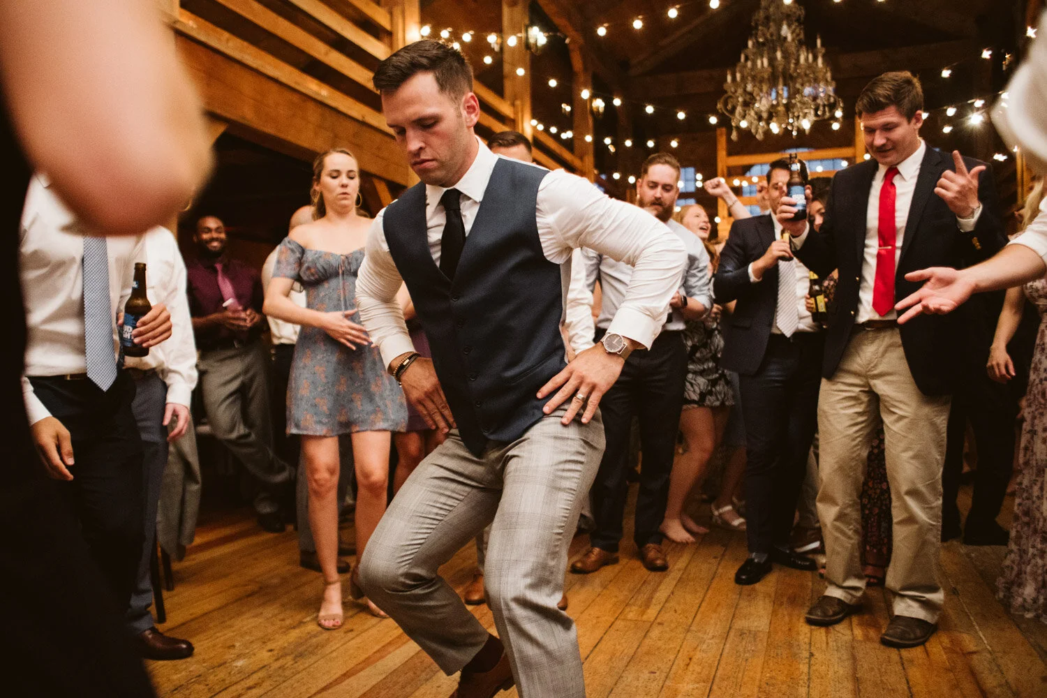 Red Lion Inn, Cohasset MA — documentary wedding photography