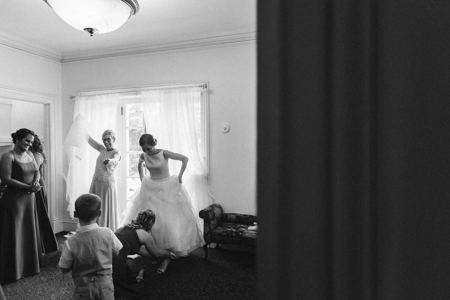 Tupper Manor, in Beverly MA — wedding day photograph