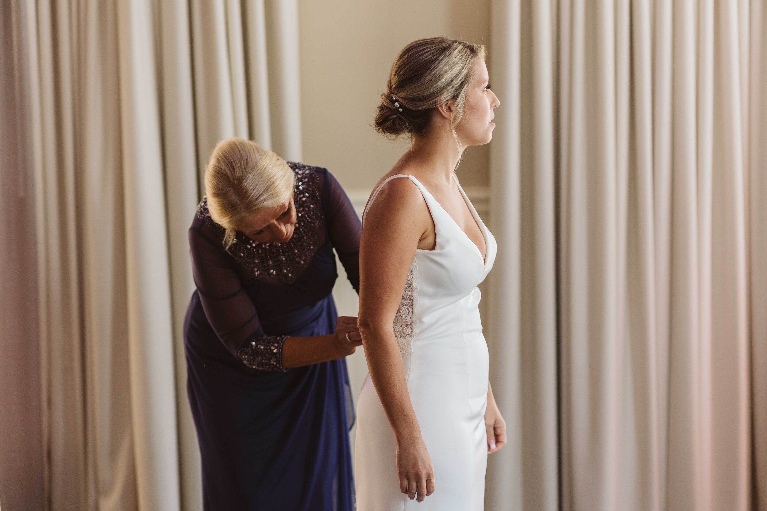 Nantasket Beach Resort — documentary wedding photography