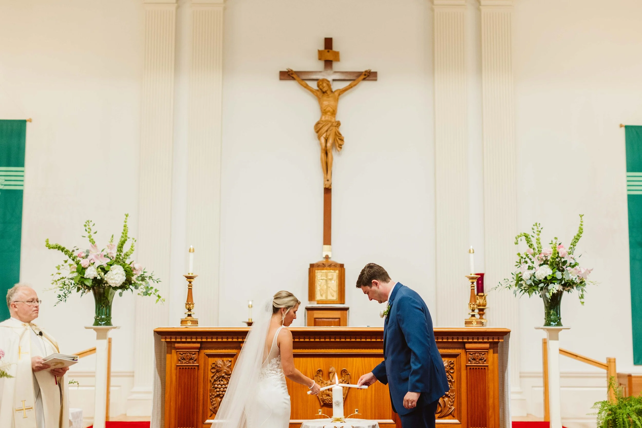 Nantasket Beach Resort — candid wedding moment