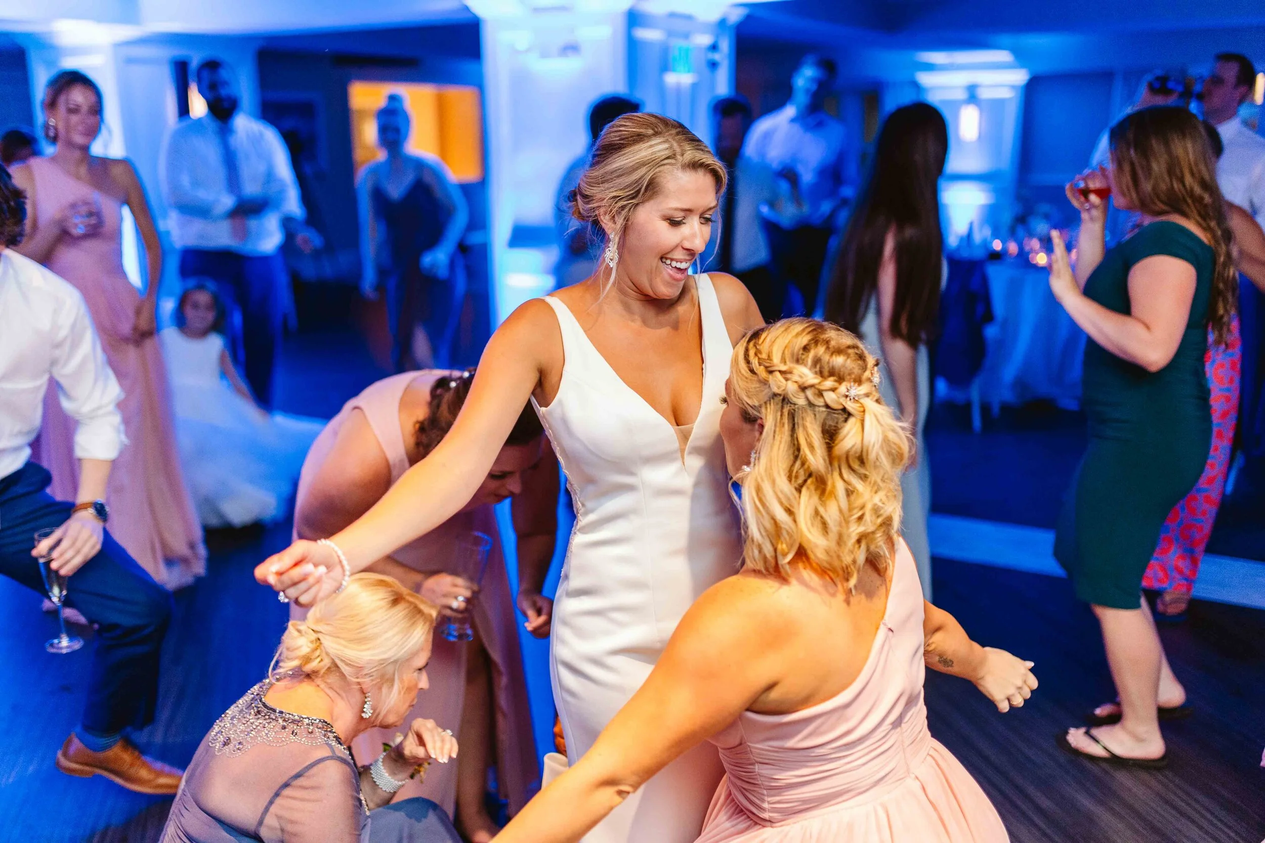 Nantasket Beach Resort — documentary wedding photography