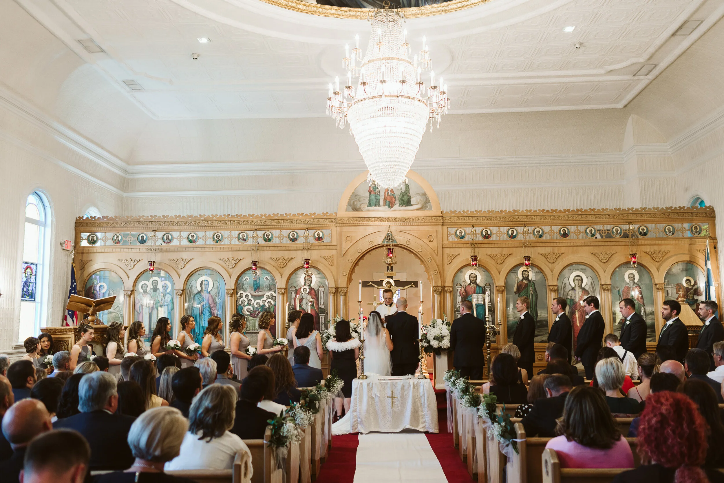 Willowdale Estate — candid wedding moment