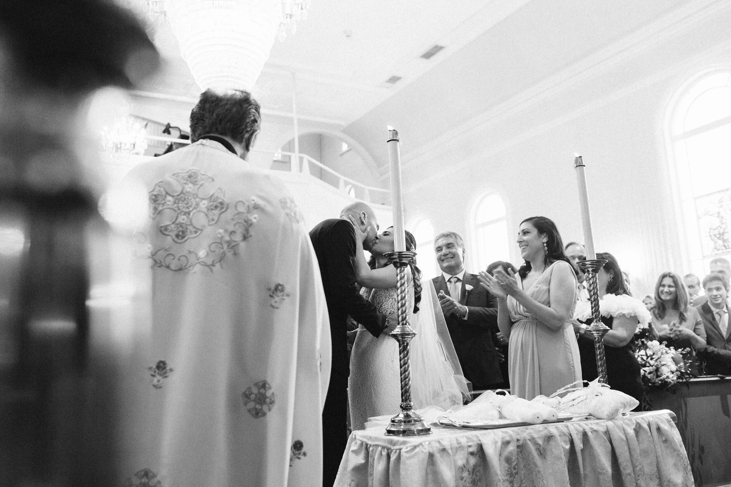 Willowdale Estate — candid wedding moment